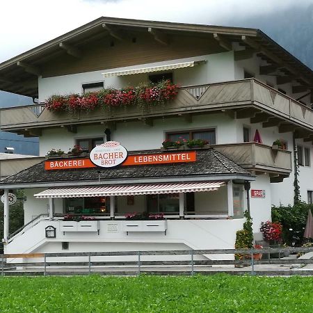 Ferienwohnung Bacher Mayrhofen Bagian luar foto