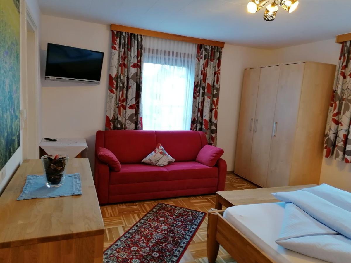 Ferienwohnung Bacher Mayrhofen Bagian luar foto