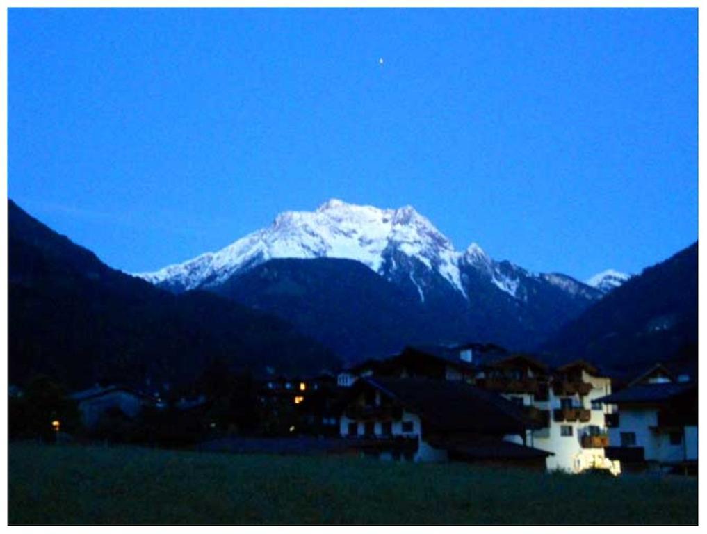 Ferienwohnung Bacher Mayrhofen Bagian luar foto