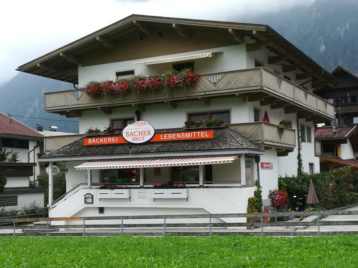 Ferienwohnung Bacher Mayrhofen Bagian luar foto